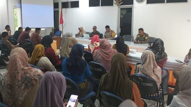 Kelurahan Pulau Tidung Gelar Sosialisasi dan Pembentukan Satlinmas