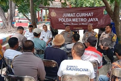 Kapolres Kepulauan Seribu Gelar Jumat Curhat di Pulau Untung Jawa