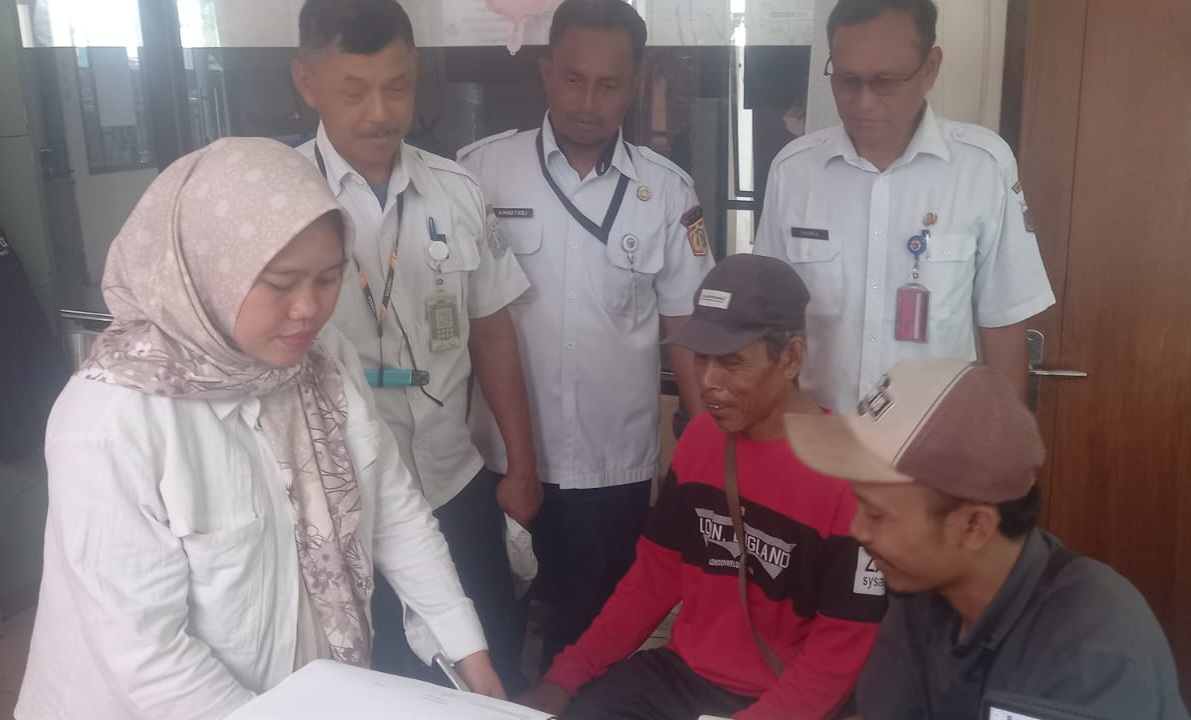 Suku Dinas Kependudukan dan Pencatatan Sipil (Dukcapil) Kepulauan Seribu mulai melaksanakan pendataan terhadap penduduk non permanen. 📸 ST