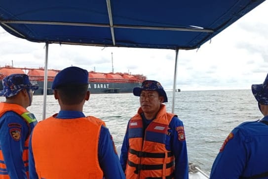 Satuan Polisi Air dan Udara (Satpolairud) Polres Kepulauan Seribu menggelar patroli laut untuk mengantisipasi tindak kejahatan di perairan tersebut. 📷 Polres Kep. Seribu