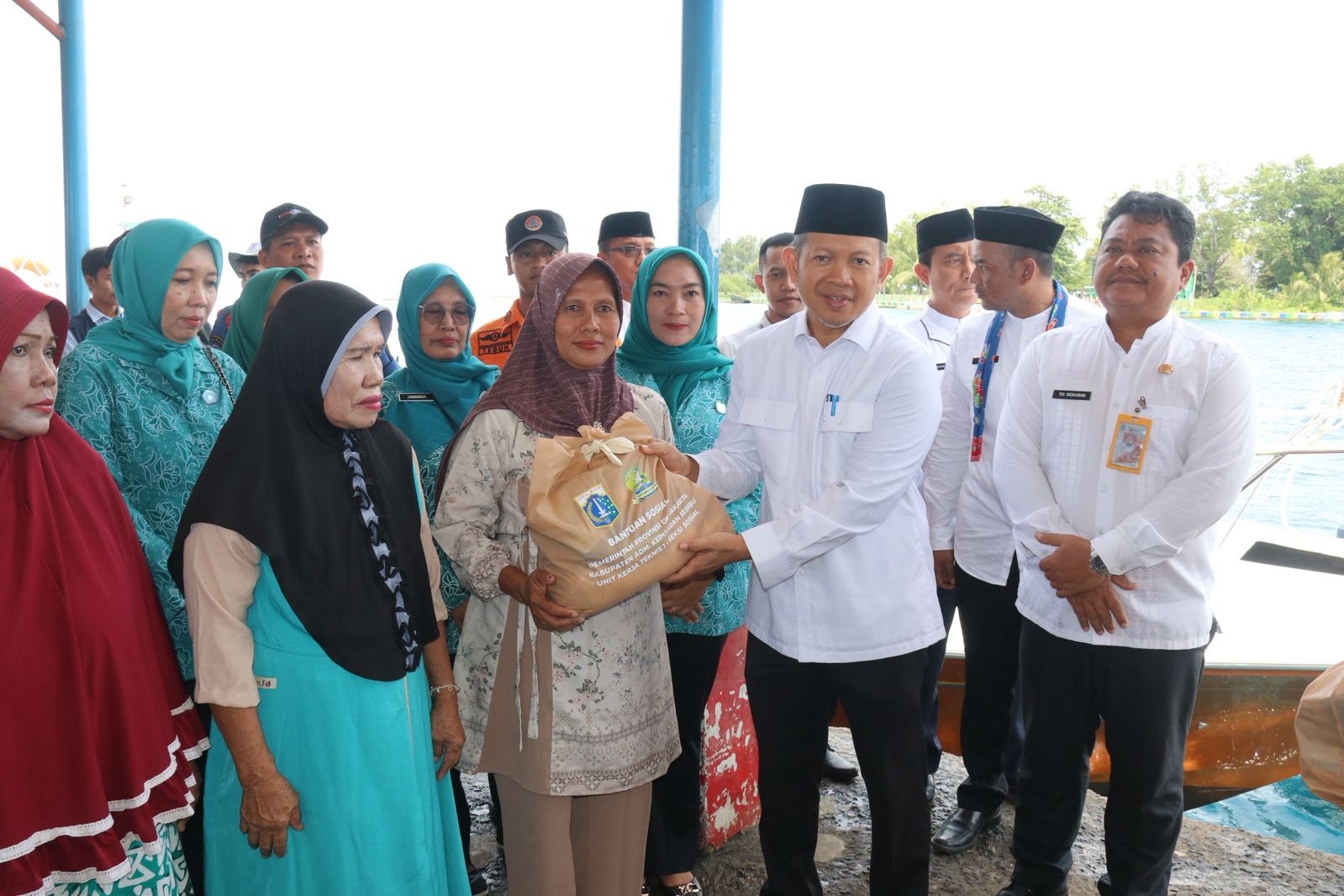 Pemda Tindak Lanjut Bantuan Tahap Awal, Warga Berharap Adanya Solusi Permanen Agar Rob Tak Sering Datang