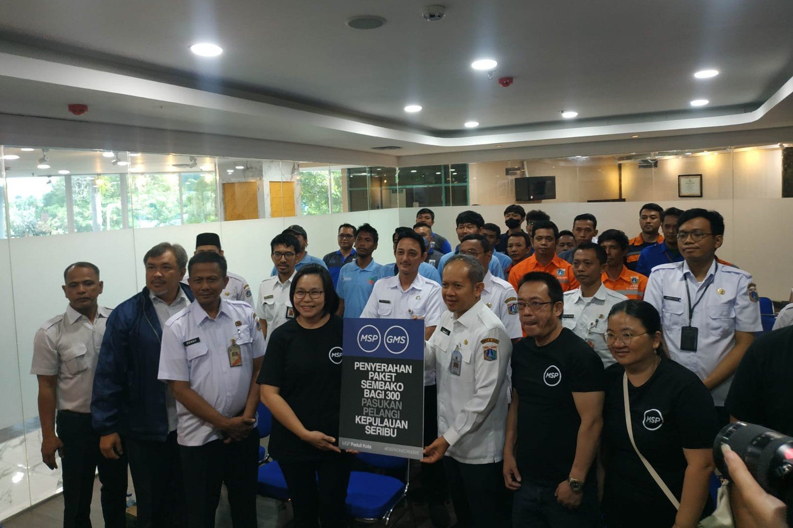 Bupati Fadjar Sampaikan Terima Kasih; Bantuan Sebagai Penghargaan Atas Kerja Keras Menjaga Wilayah