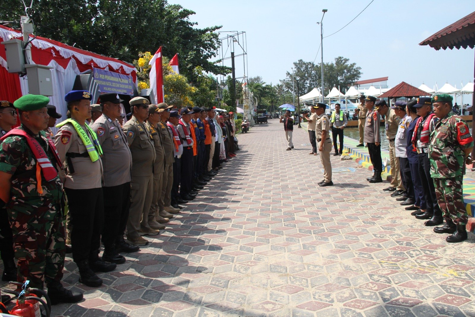 Lurah Instruksikan Pelaporan Kunjungan Wisatawan; Larang Penggunaan Kembang Api di Malam Pergantian Tahun