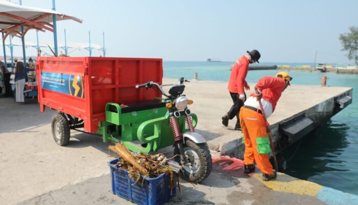 Gagas ‘Bang Libra’ dan ‘Mpok Lisa’, Pemkab Kepulauan Seribu Luncurkan Ikon Gerakan Pulauku Nol Sampah