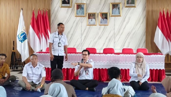 Gedor Kesadaran Warga, Sudin LH Perkuat Gerakan Pilah Sampah di Pulau Kelapa dari Sumbernya