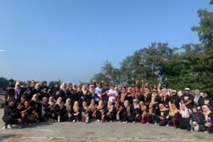 Ramaikan HUT ke-499 Jakarta, Ratusan Peserta Sukseskan Tidung Beach Run di Pulau Tidung
