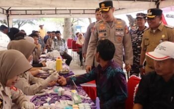 Bakti Sosial Kesehatan dan Religi Tandai Peringatan Hari Bhayangkara ke-80 di Kepulauan Seribu