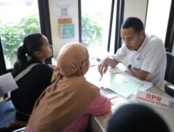 UPPMPTSP Kepulauan Seribu Hadirkan 100 Layanan Publik Lewat Peduli Pulau Plus-Plus di Kelapa