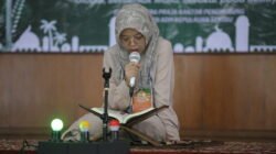 Hawrah, peserta asal Pulau Tidung, tampil pada cabang Tilawah MTQ Piala Gubernur 2026 tingkat Kabupaten Kepulauan Seribu di Gedung Mitra Praja.