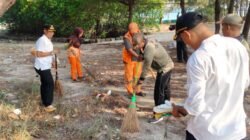 Bersihkan Pantai Cikaya, Kelurahan Pulau Panggang Gelar Kerja Bakti di Pulau Karya