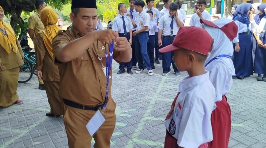 Atraksi Karate dan Silat akan Warnai MPLS SMPN 01 Satap Pulau Pari