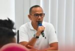 Kepala Dinas KPKP DKI Jakarta, Hasudungan Sidabalok, memberikan keterangan terkait rencana shelter kucing di Pulau Tidung Kecil. Ia menegaskan kucing yang ditangani berasal dari Kepulauan Seribu, bukan dari Jakarta. Foto: Dok. KPKP DKI Jakarta.