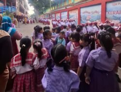Hari Pertama Sekolah, Siswa Baru Mulai Kenali Lingkungan Belajar